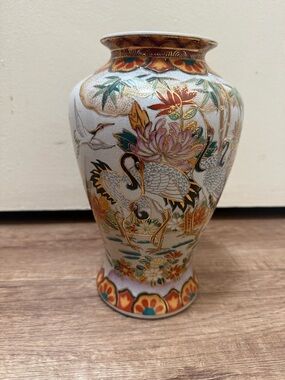 Vintage Chinoiserie Crane Floral Brass Inlay Porcelain Decorative Vase  10.25"